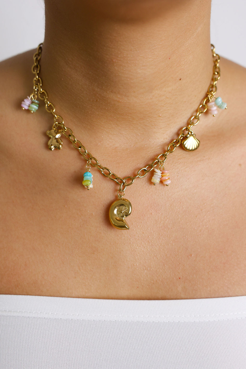 COLLAR CHARM CARACOL