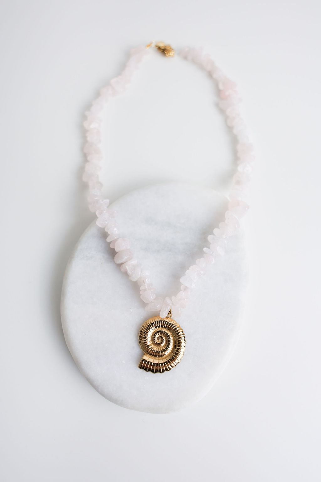 COLLAR CARACOL ROSA